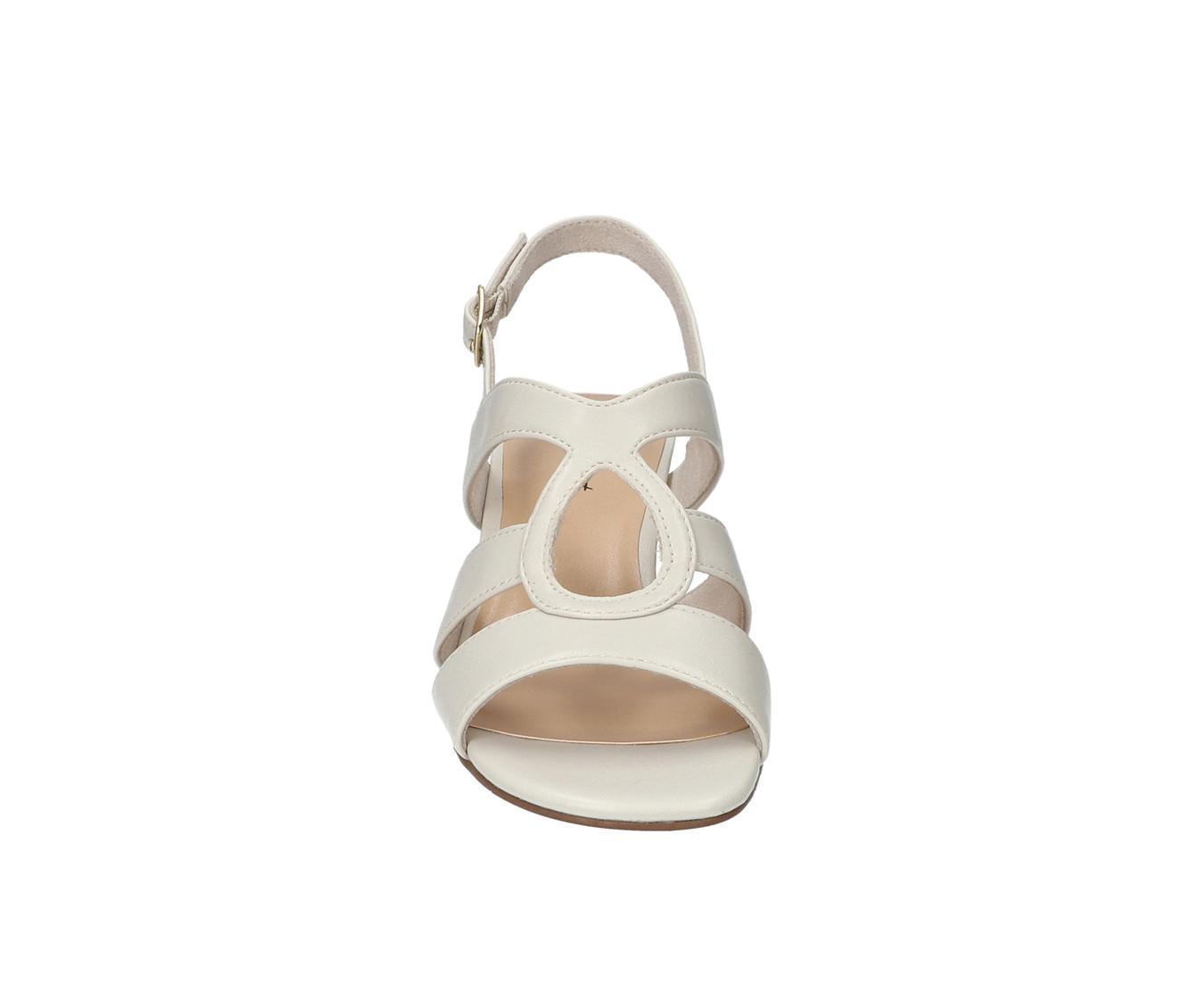Women's Easy Street Zella Pumps Product Image