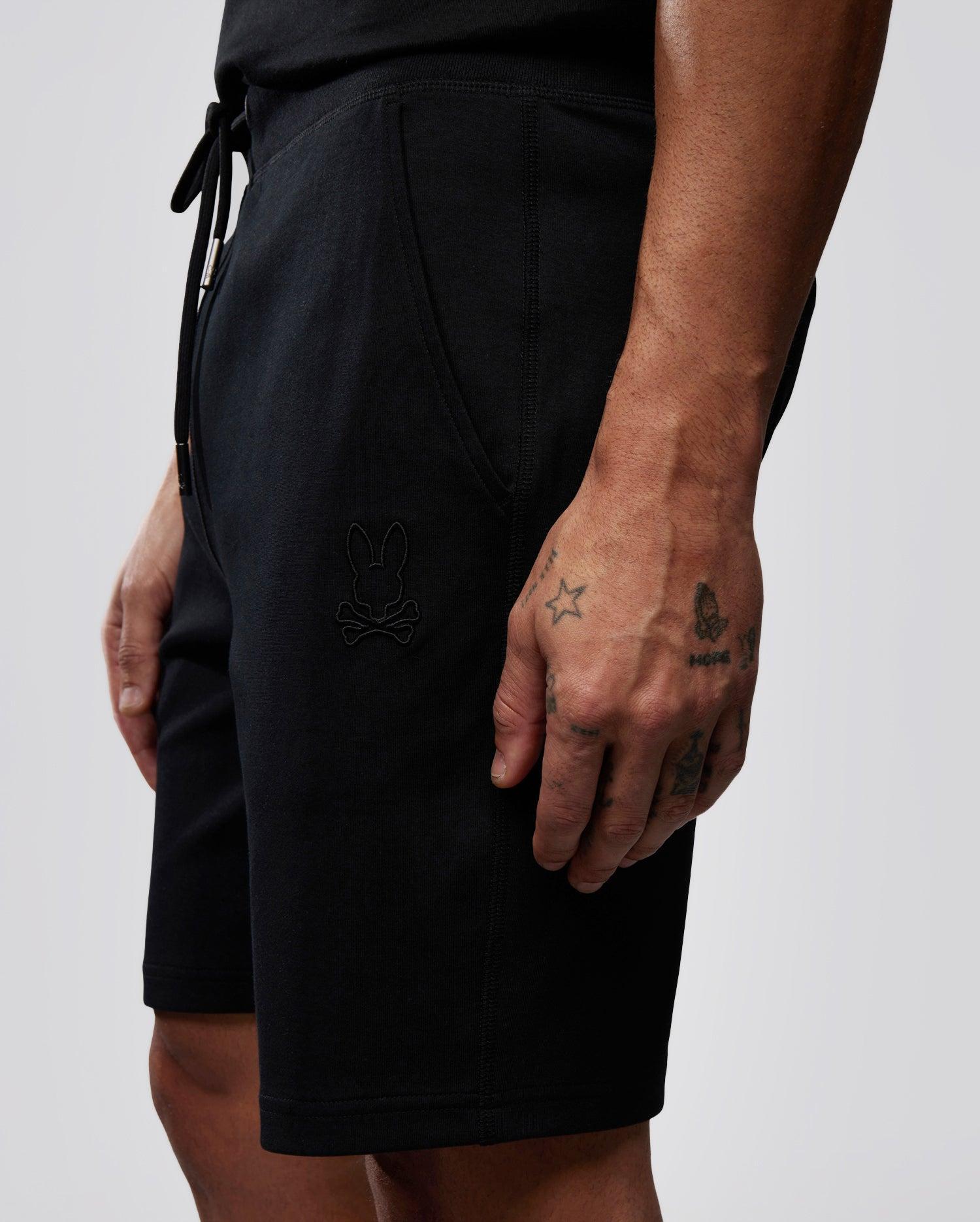 MENS OUTLINE SWEATSHORTS - B6R507ARCN Male Product Image