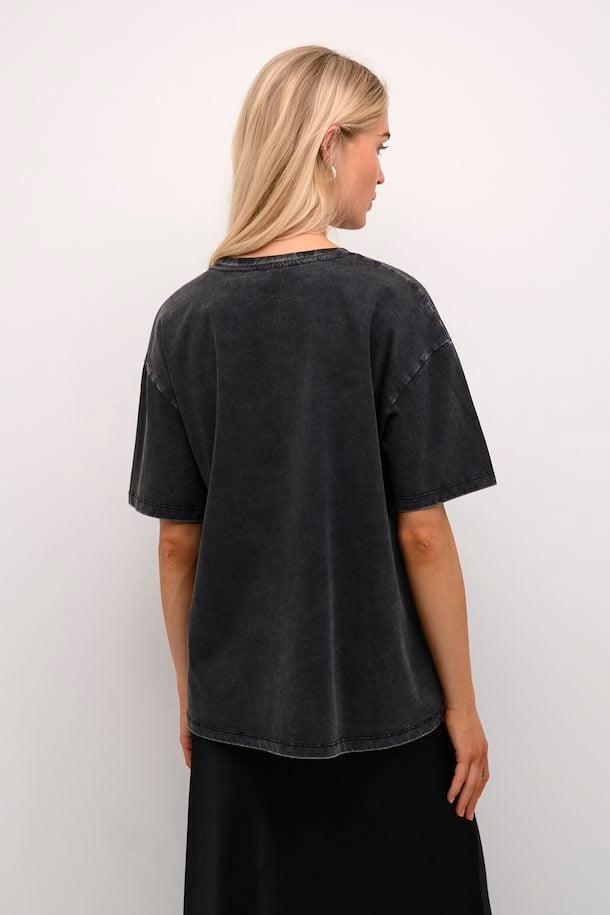 CUboma T-shirt Product Image