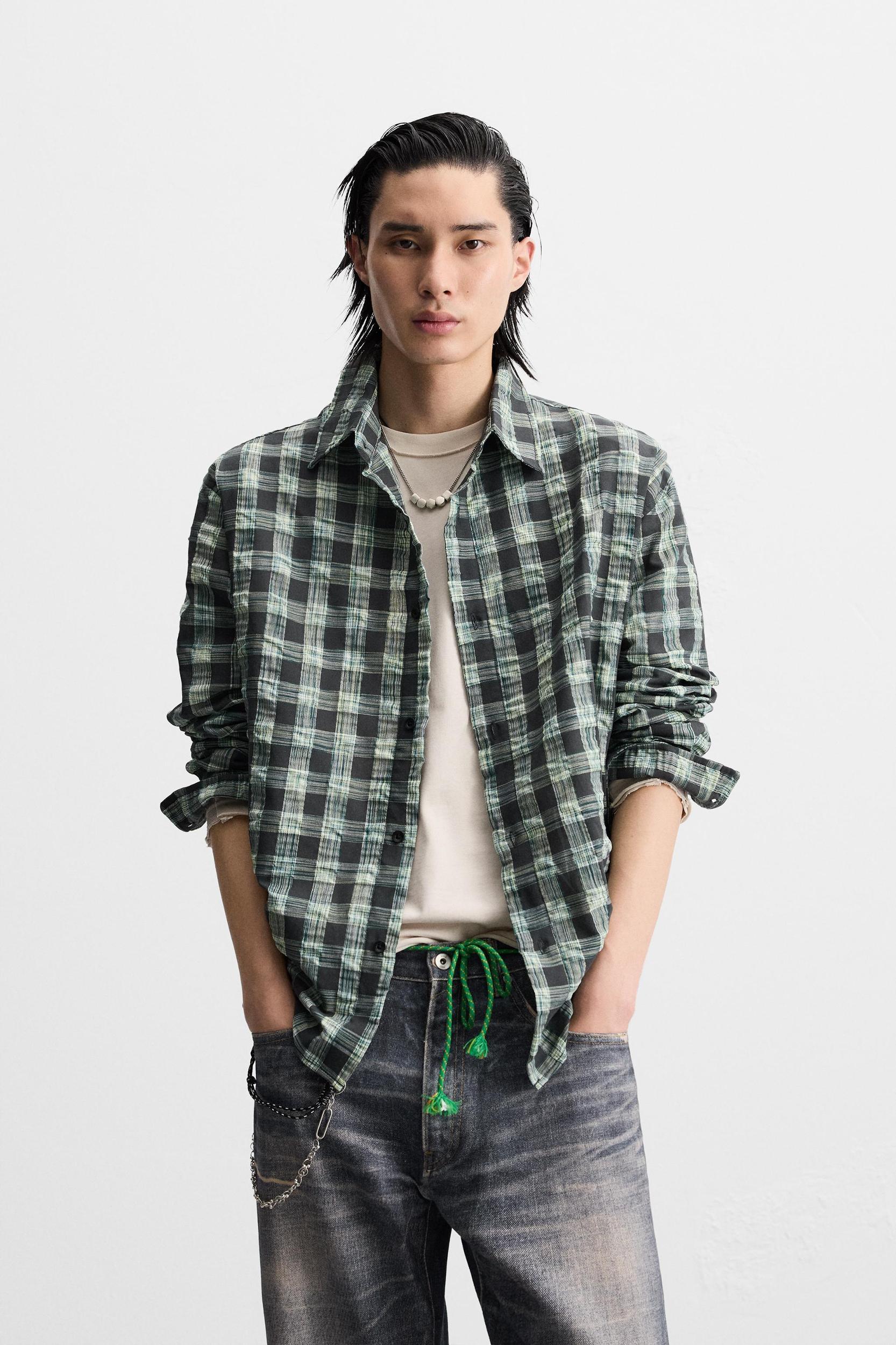 WRINKLE EFFECT PLAID SHIRT Product Image