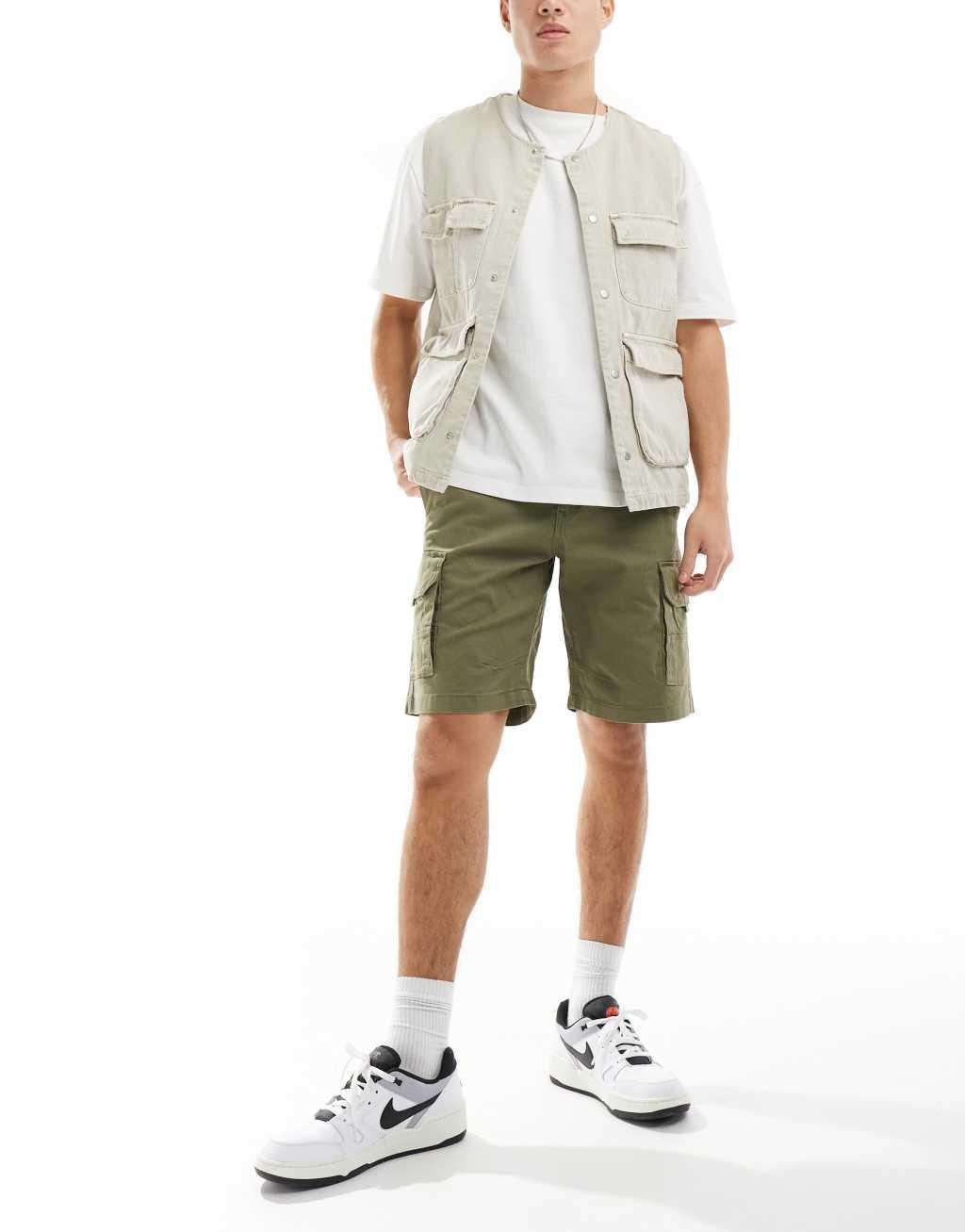 Adpt wide fit cargo short in khaki Product Image