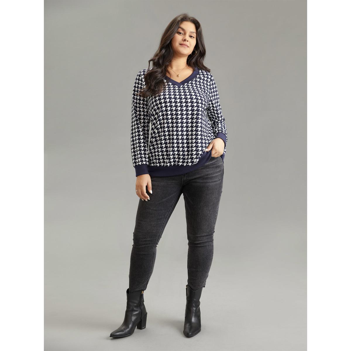 Plus Size Houndstooth Contrast V Neck Sweatshirt Midnight Women Casual Contrast Houndstooth V-neck Dailywear T-shirts BloomChic 12/L Product Image