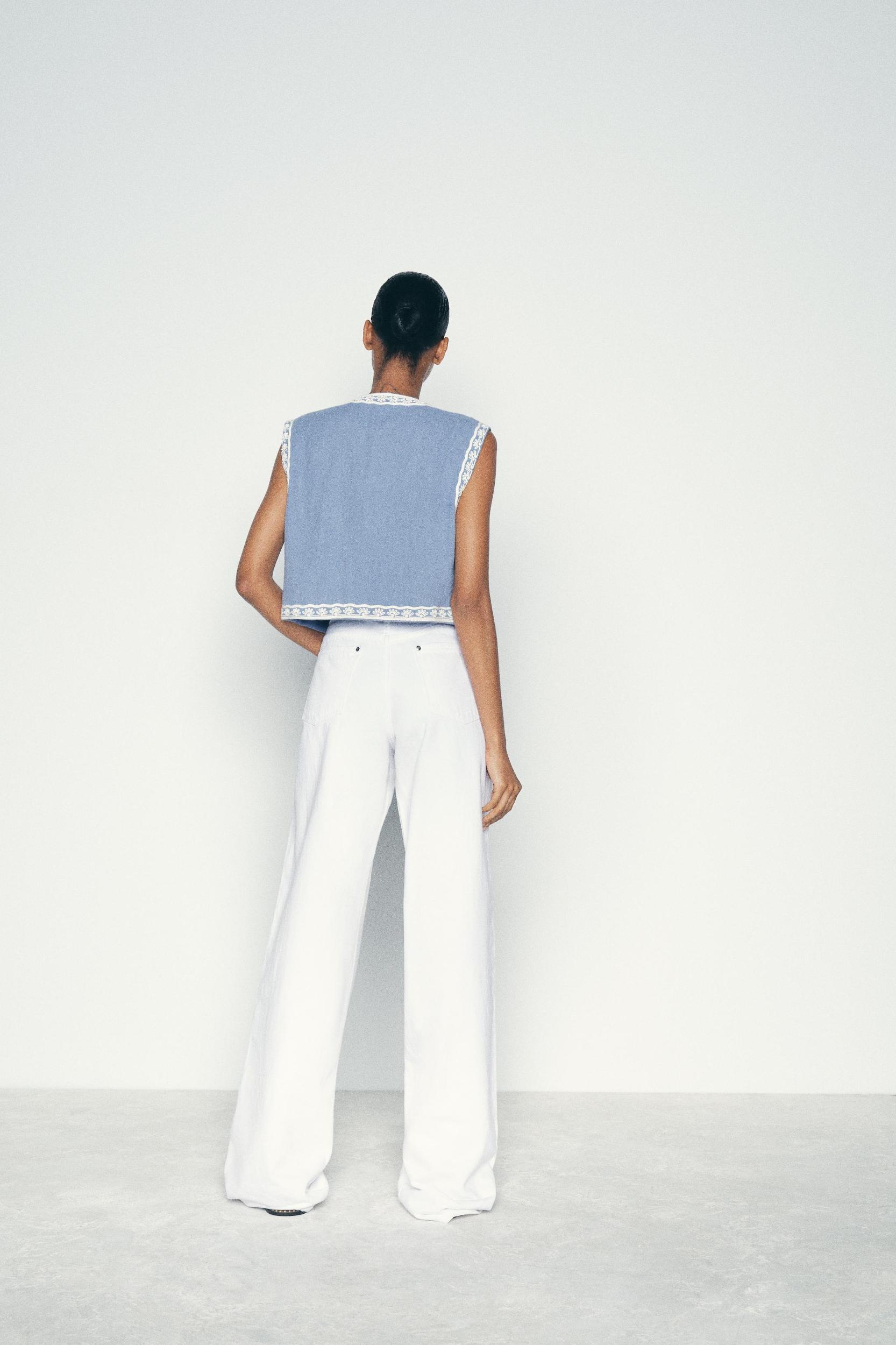 EMBROIDERED CROPPED VEST Product Image