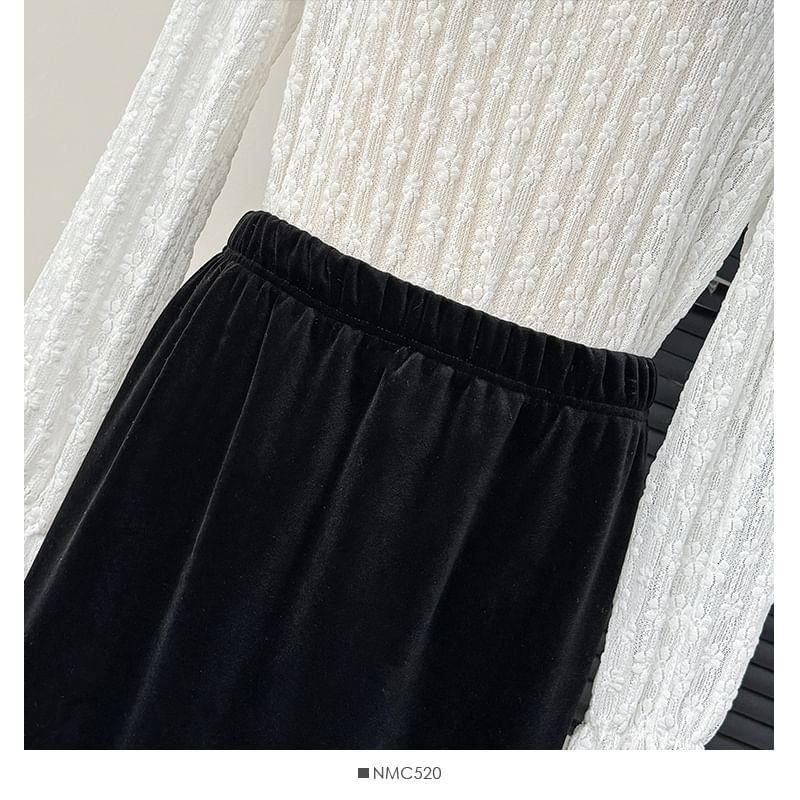 Fleece-Lined Velvet High-Waist Midi Skirt With Lace Hem Product Image
