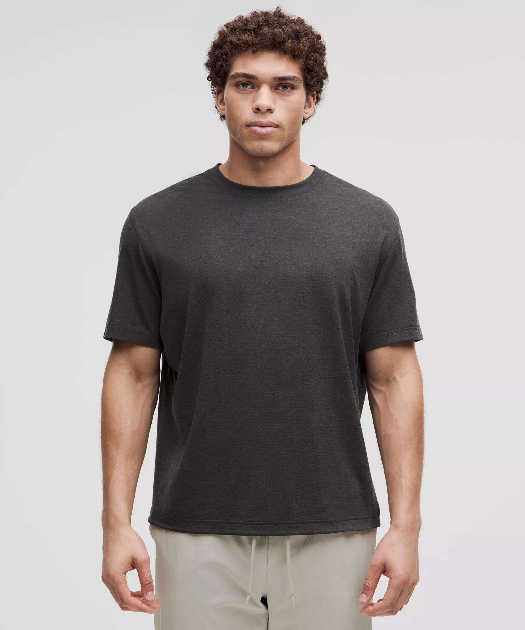 EasySet Training Short-Sleeve Shirt Product Image