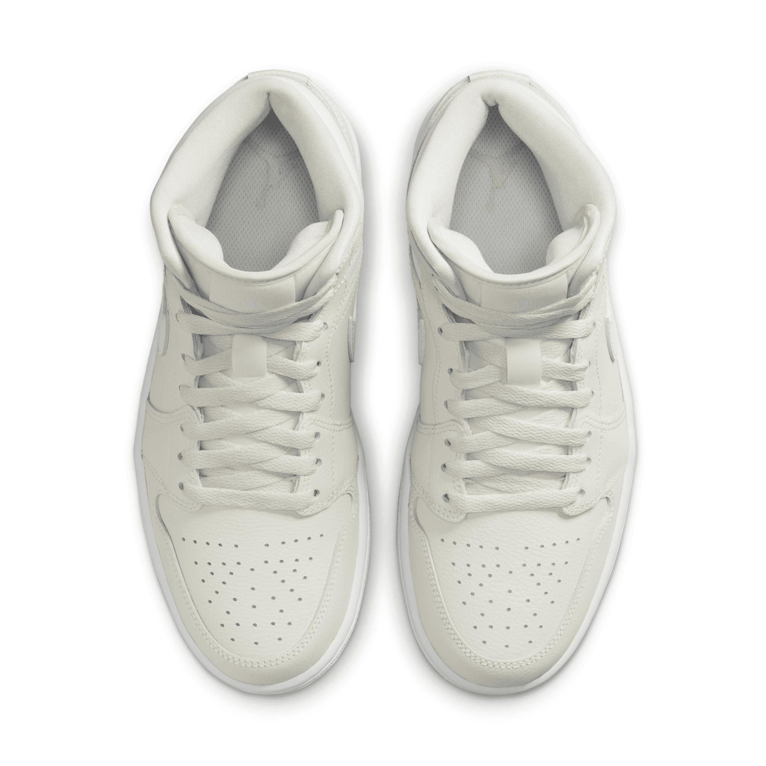 Jordan Womens Air Retro 1 Mid Casual Shoes Product Image