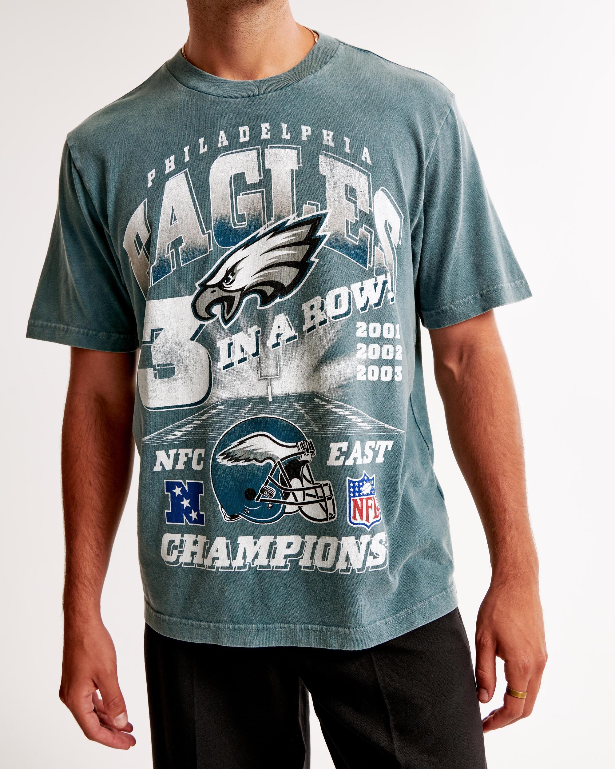 Philadelphia Eagles Vintage-Inspired Graphic Tee Product Image