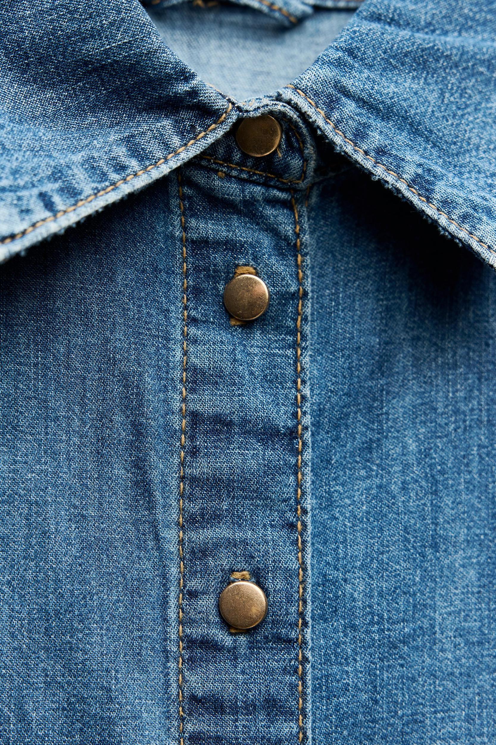 Z1975 BELTED DENIM SHIRT Product Image
