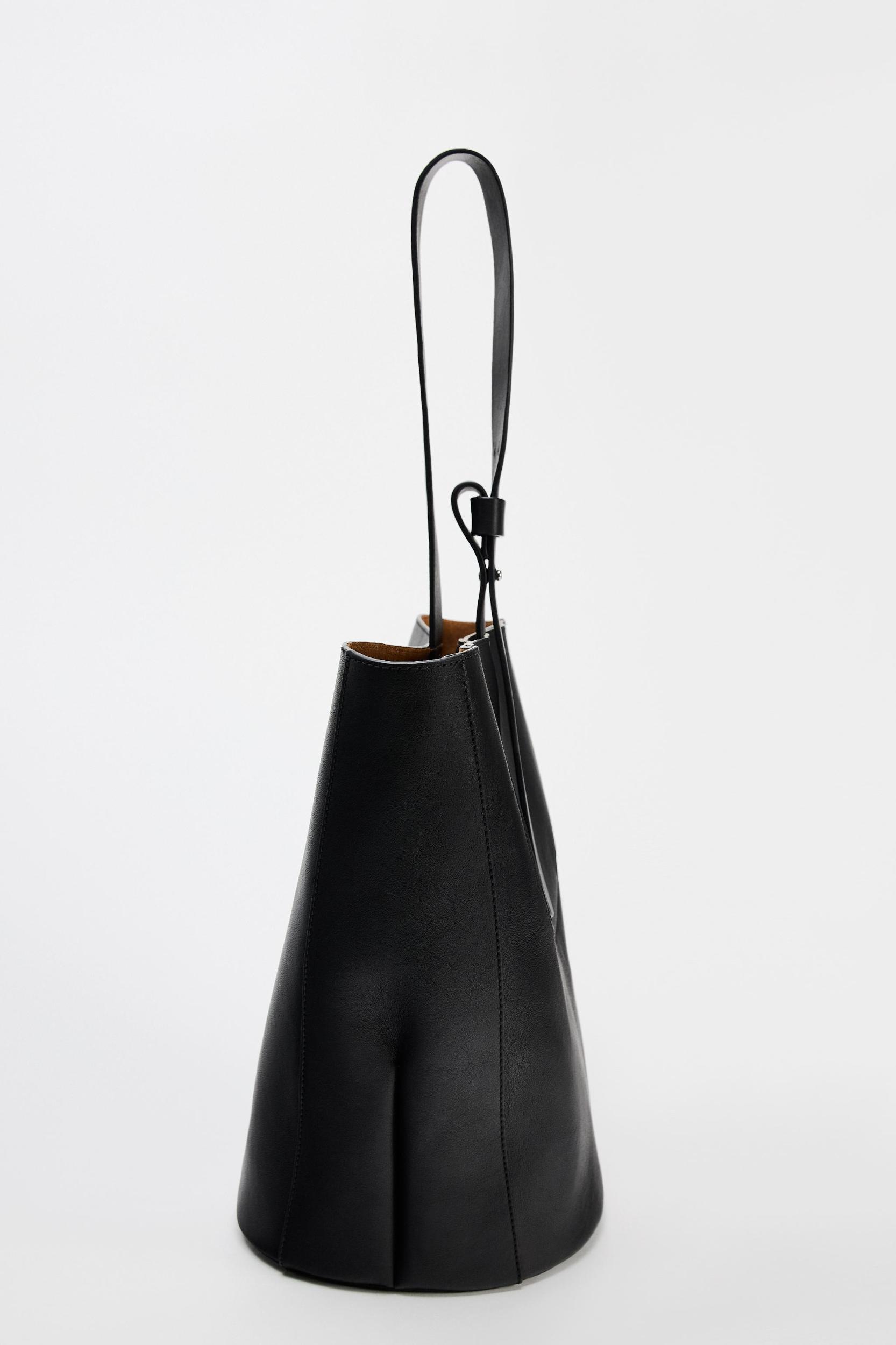 LARGE LEATHER BUCKET BAG Product Image