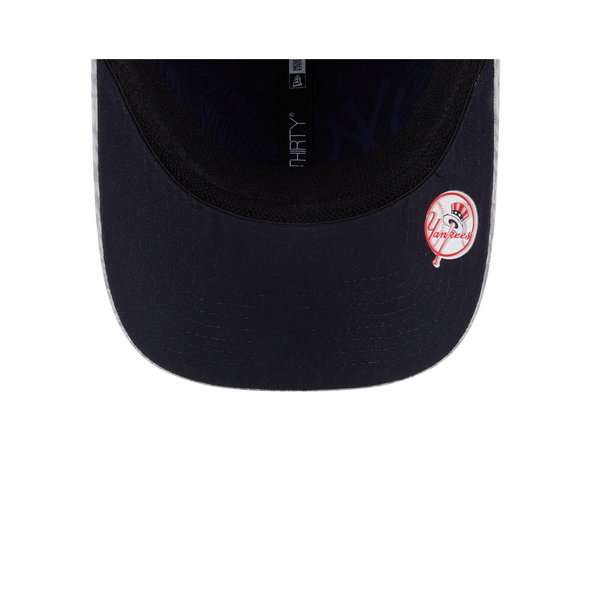 New York Yankees 2025 Clubhouse Gray 39THIRTY Stretch Fit Male Product Image