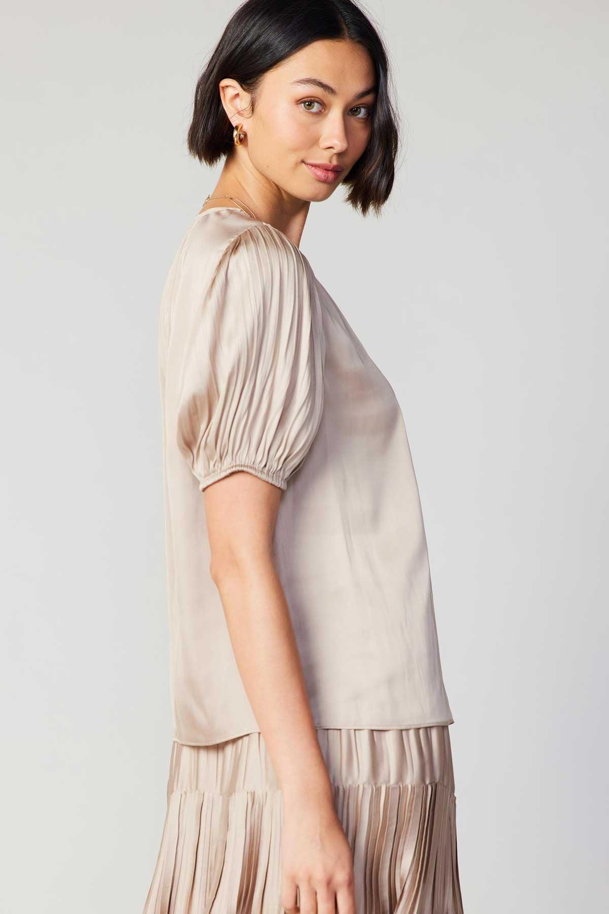 FINAL SALE Nova Pleated Puff Sleeve Top Product Image