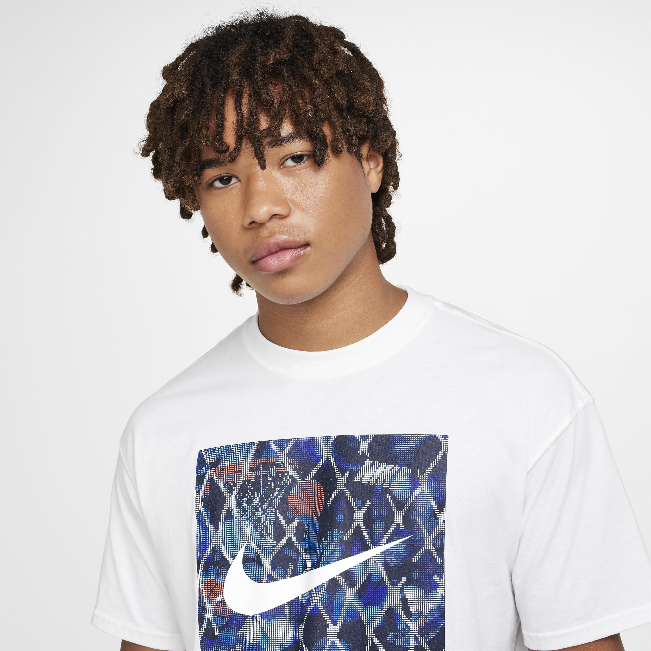 Nike Men's Max90 Basketball T-Shirt Product Image