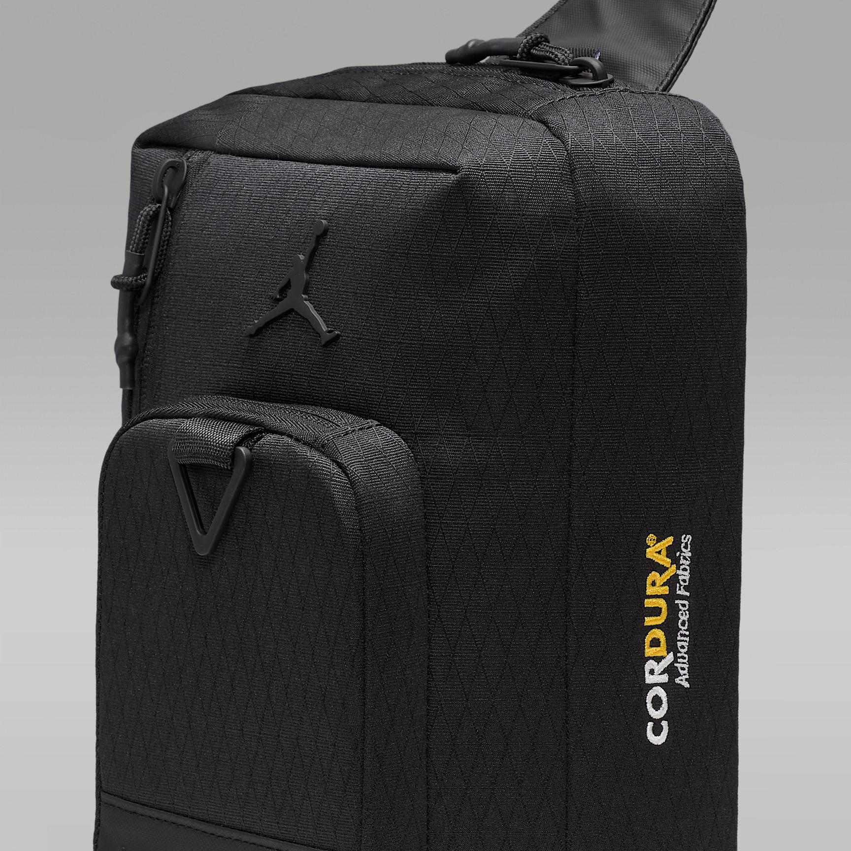 Jordan Collectors Crossbody Bag (3L) Product Image