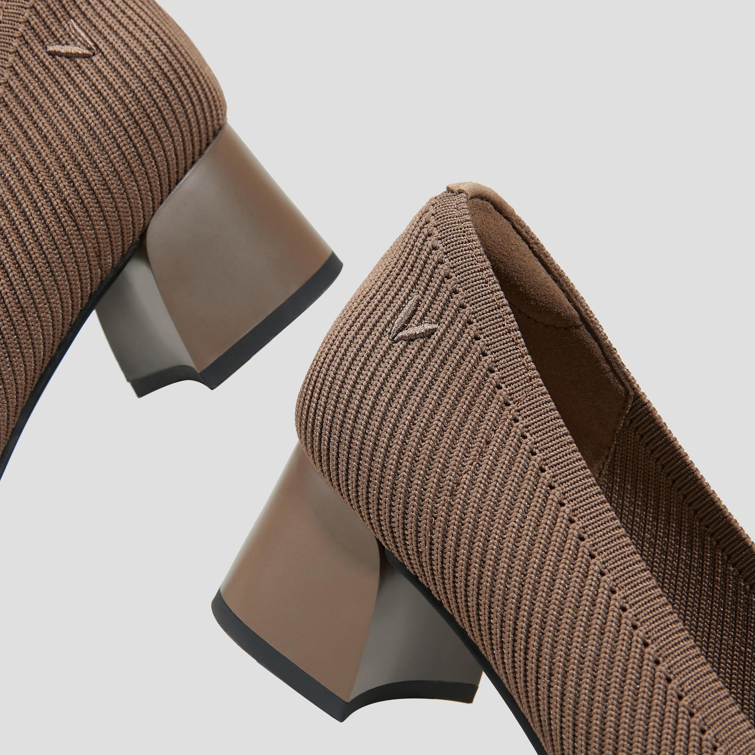 Square-Toe Chunky Heels (Melody) Product Image