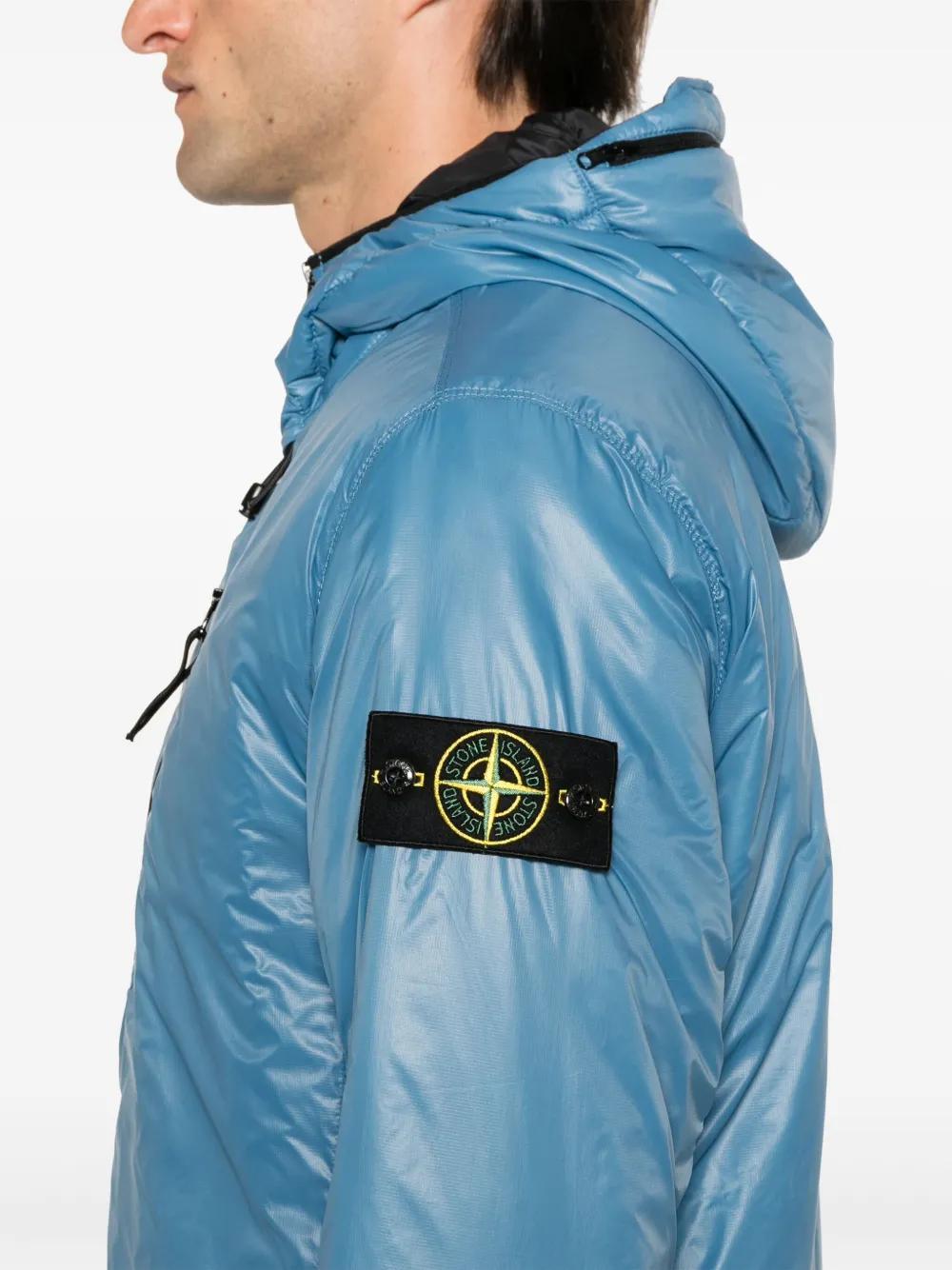 Compass-badge puffer jacket Product Image