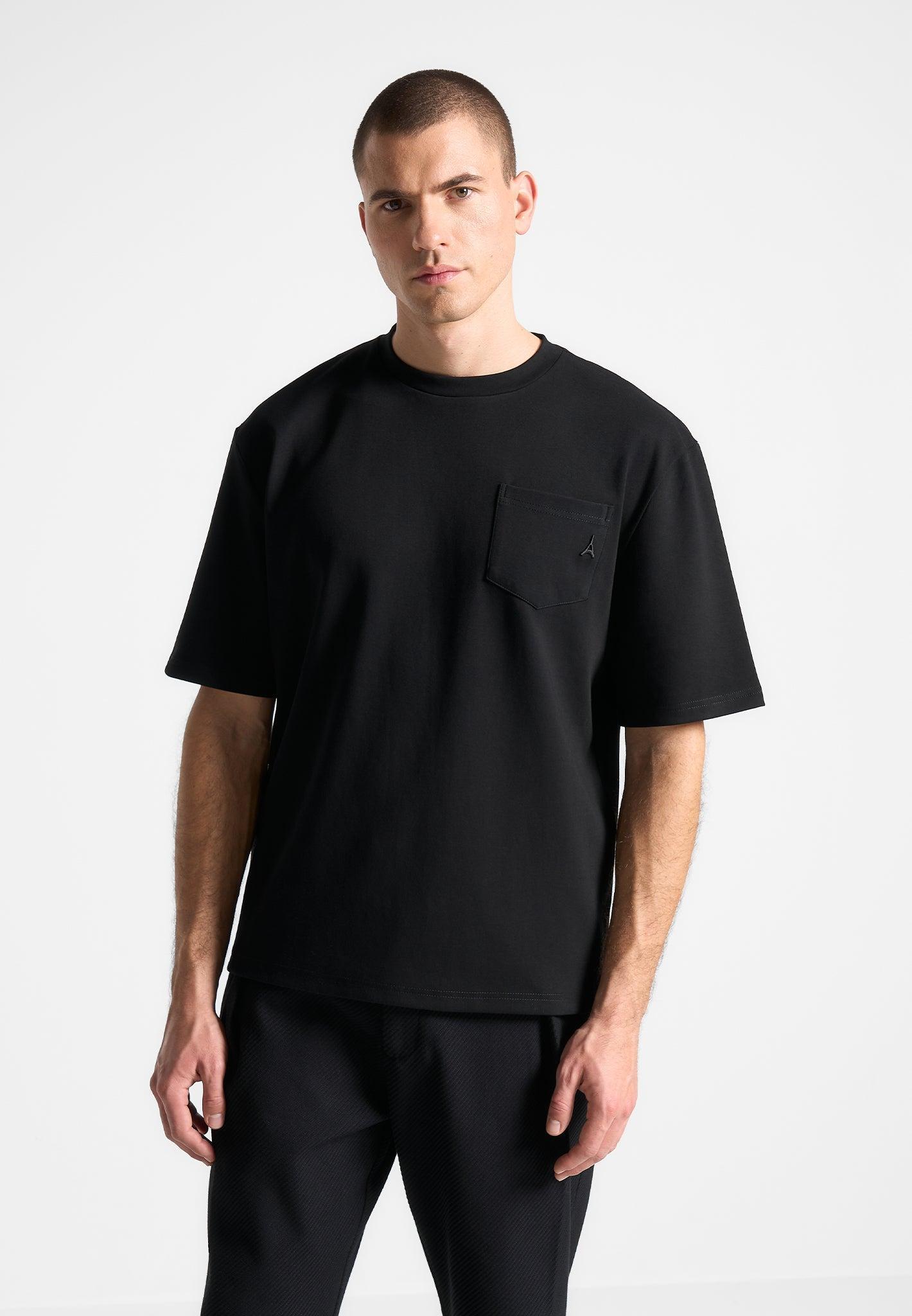 Relaxed Fit Éternel T-Shirt - Black Male Product Image