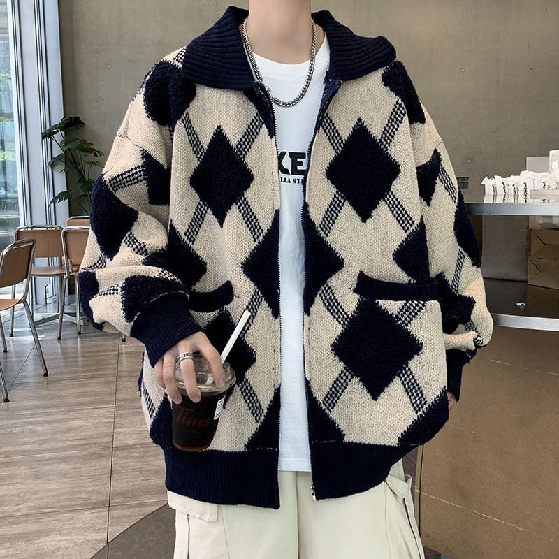 Collared Diamond Pattern Zip Up Cardigan Product Image