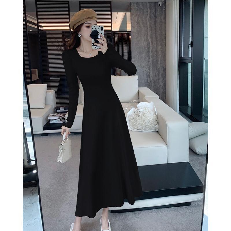 Long-Sleeve Square Neck Plain Maxi A-Line Dress Product Image