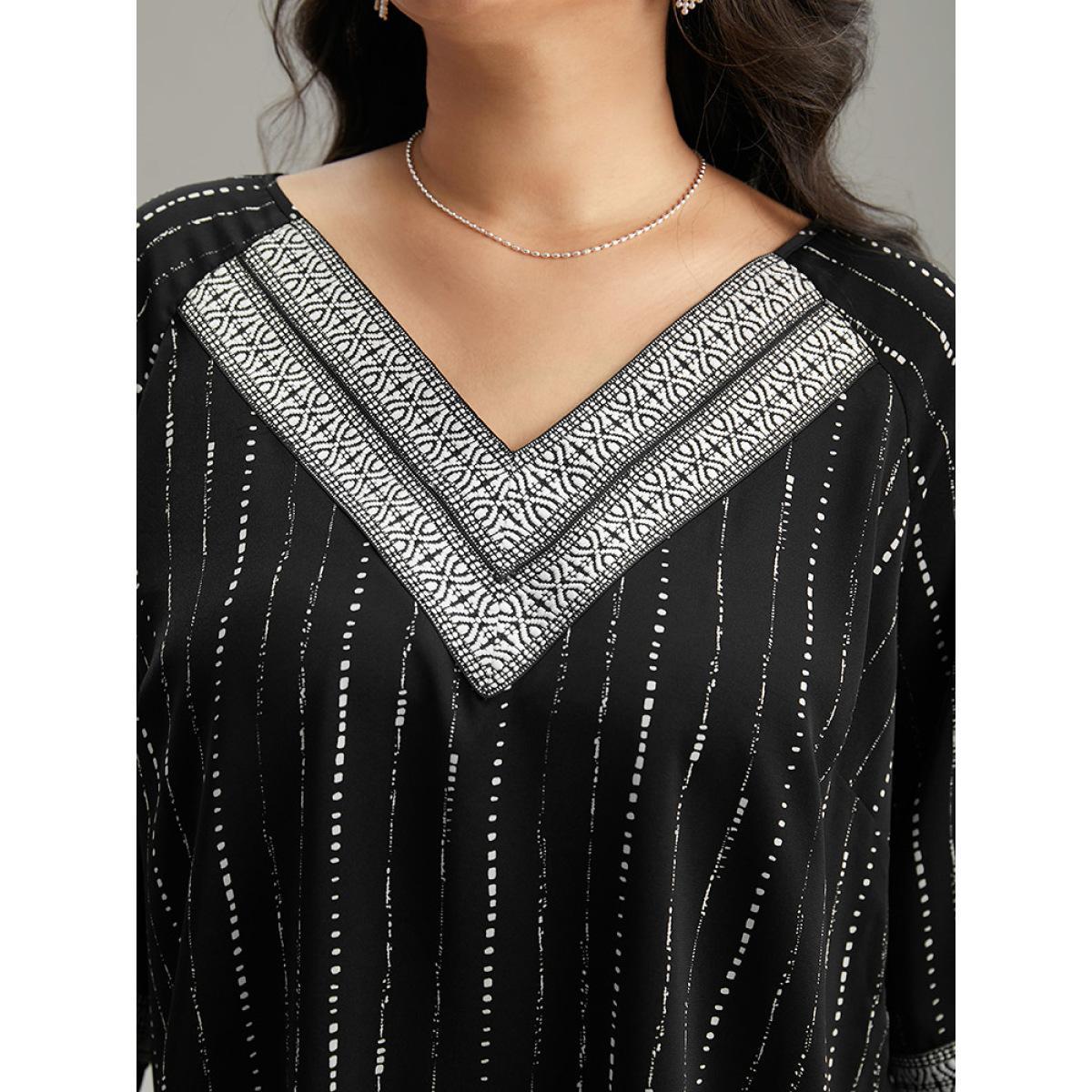 Plus Size BlackFlower Bandana Contrast Webbing Raglan Sleeve Blouse Women Vacation Elbow-length sleeve V-neck Vacation Blouses BloomChic 12/L Product Image