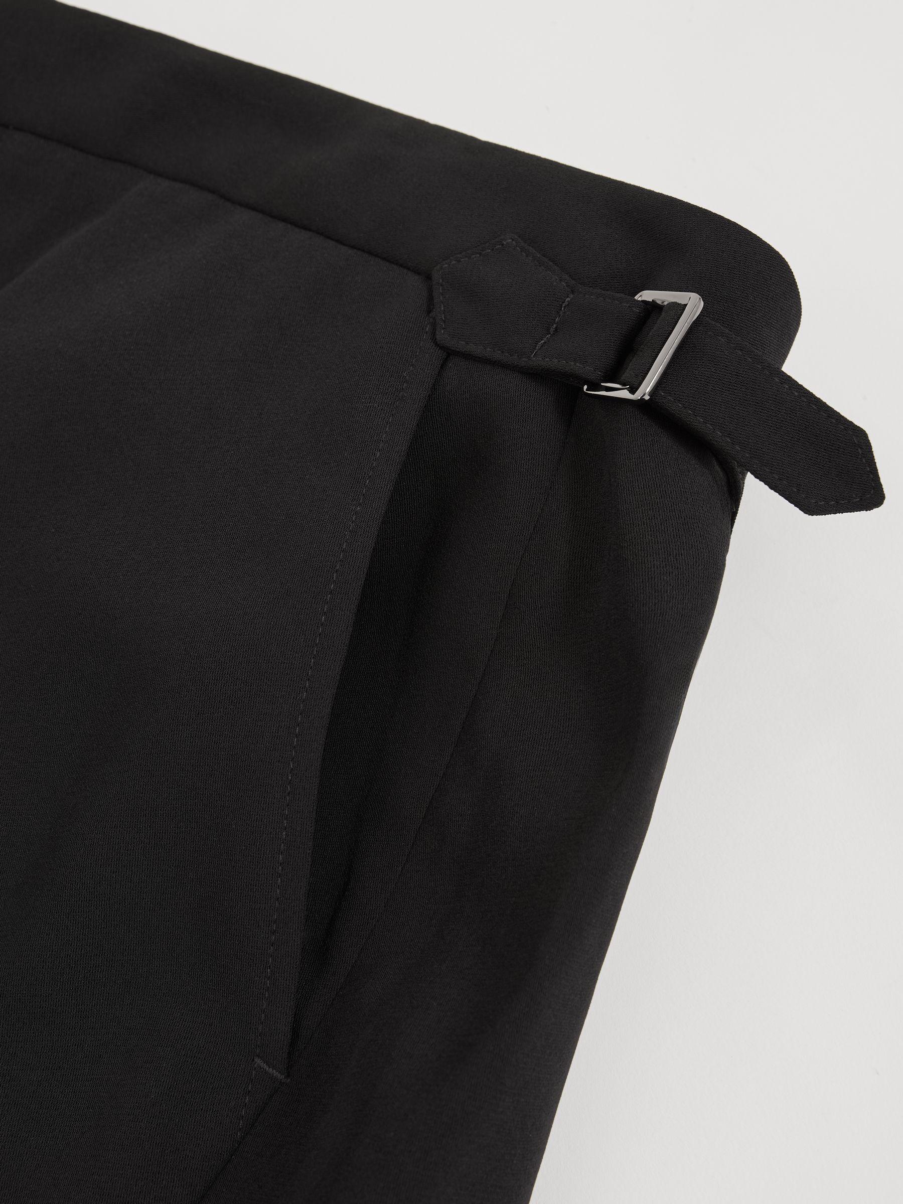 Side-Adjuster Tailored Shorts in Black Product Image