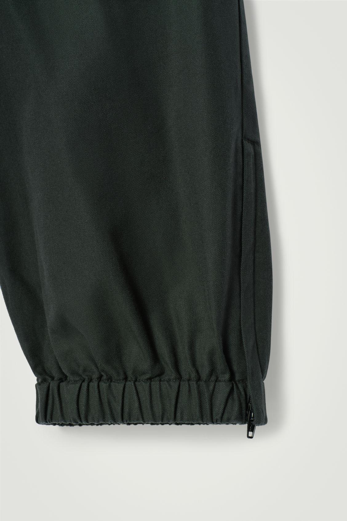 ELASTICATED TAPERED PANTS Product Image