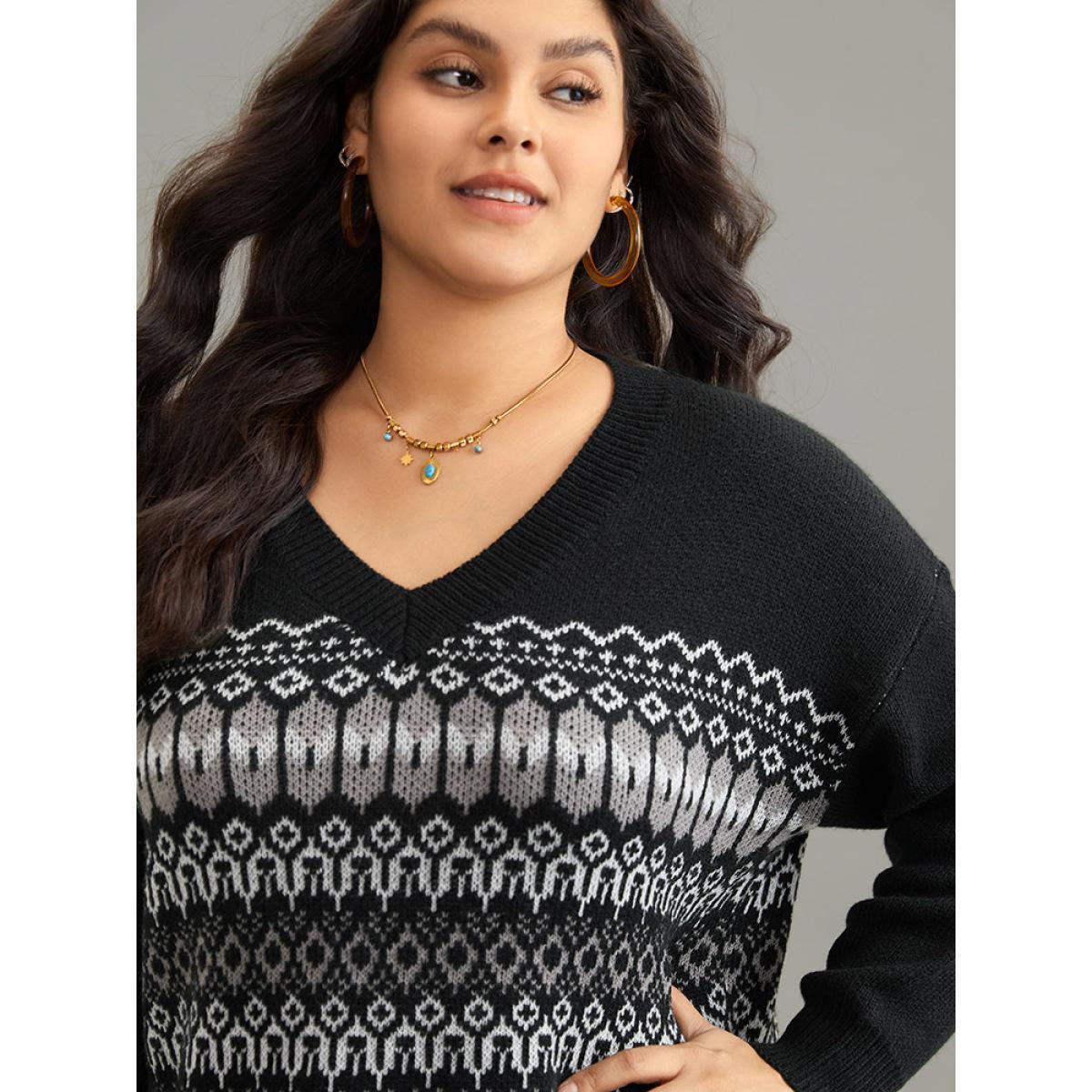 Plus Size Loose V Neck Geometric Print Jacquard Pullover Black Women Casual Loose Long Sleeve V-neck Dailywear Pullovers BloomChic 30/6X Product Image