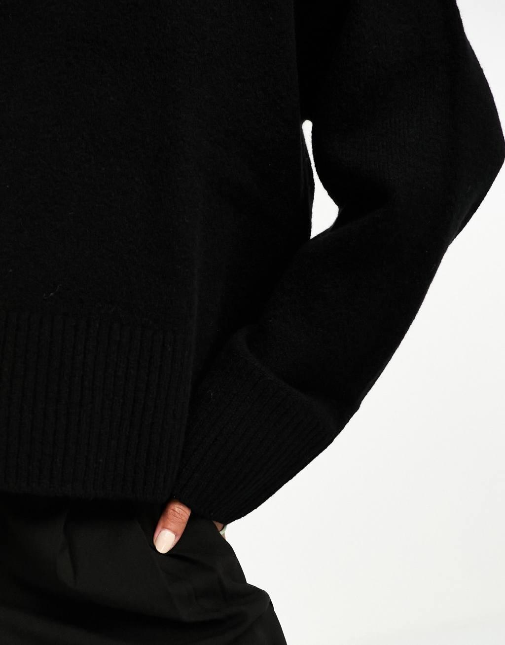 & Other Stories crew neck sweater in black Product Image