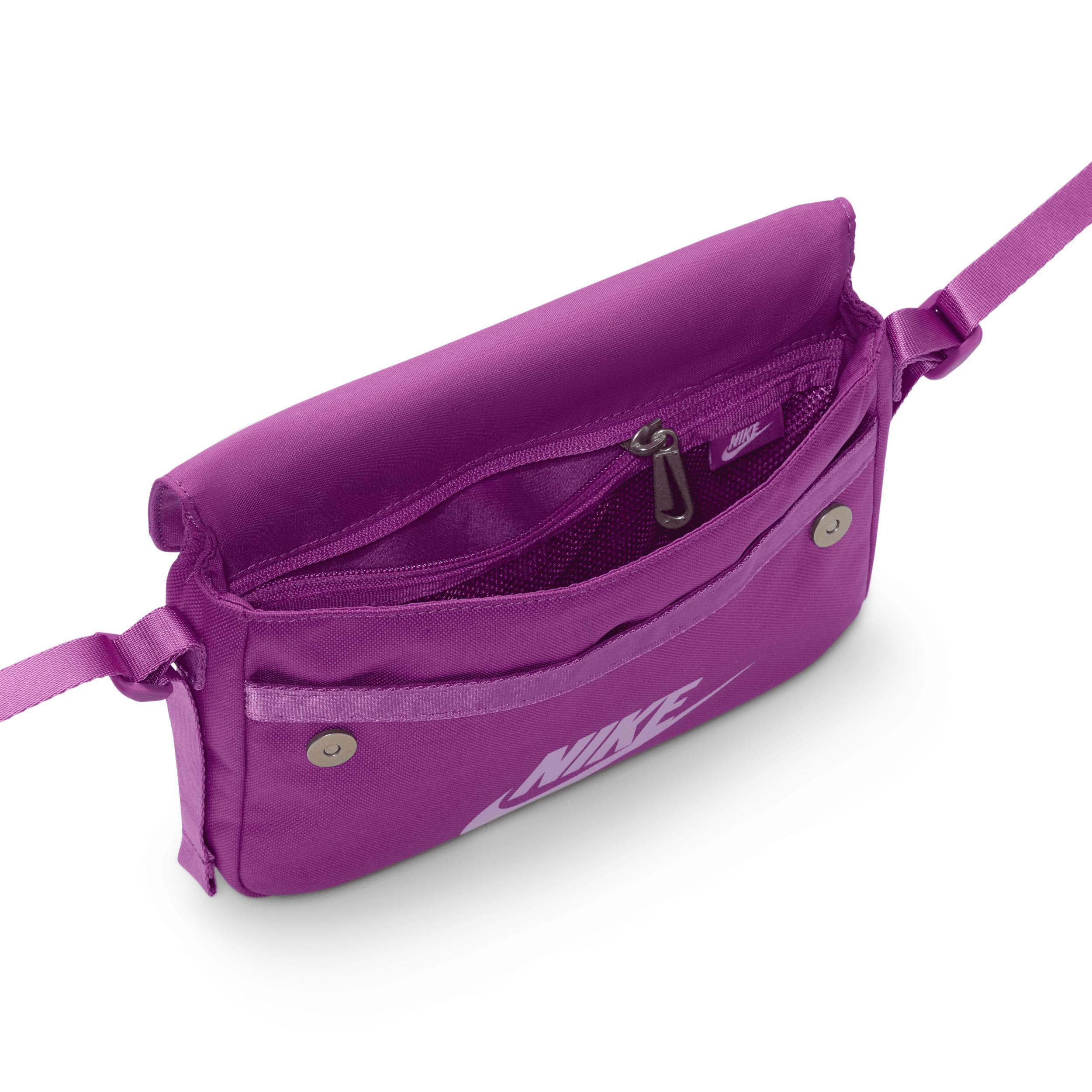 Womens Nike Sportswear Futura 365 Crossbody Bag (3L) Product Image