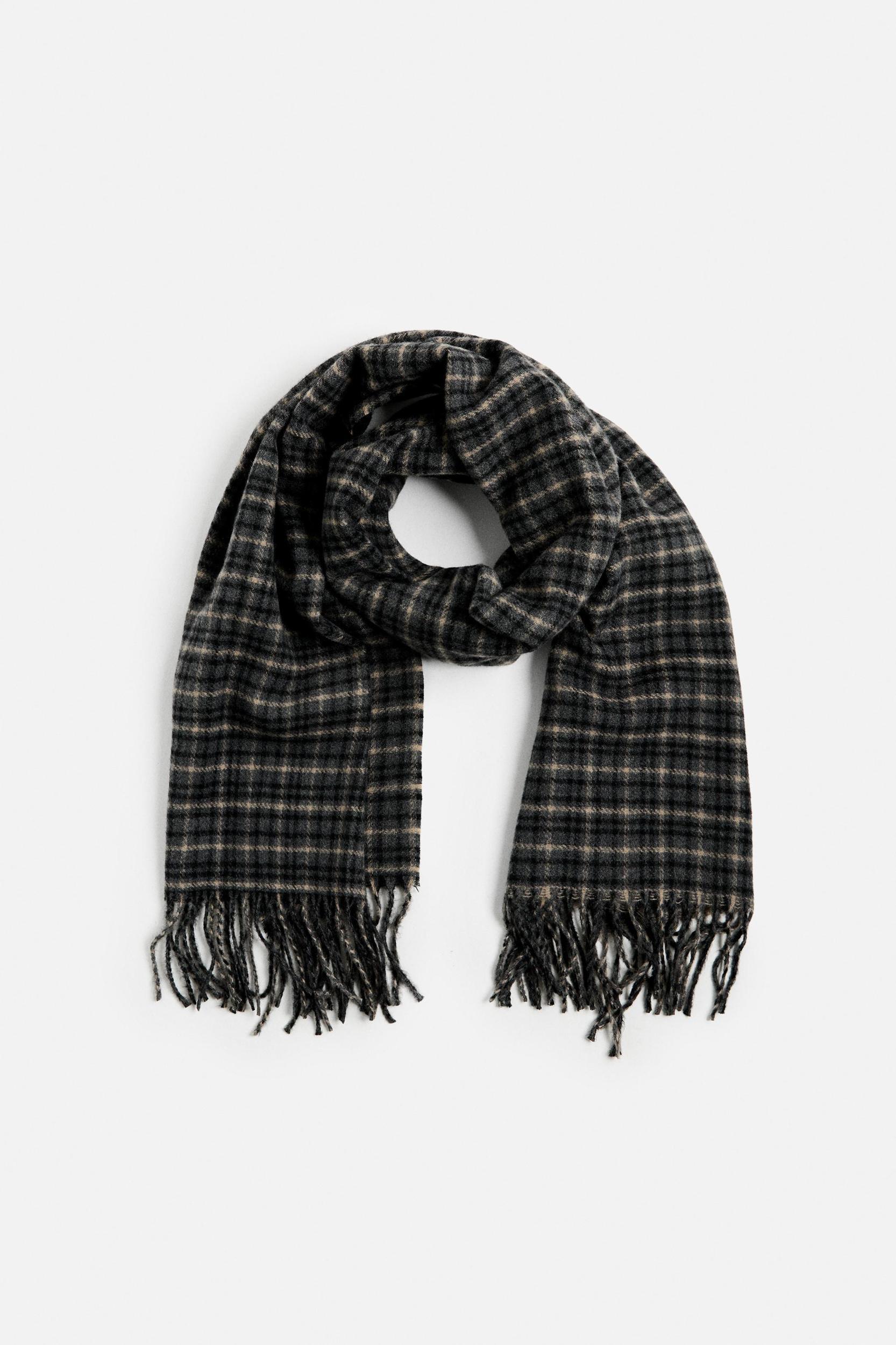 PLAID SCARF Product Image