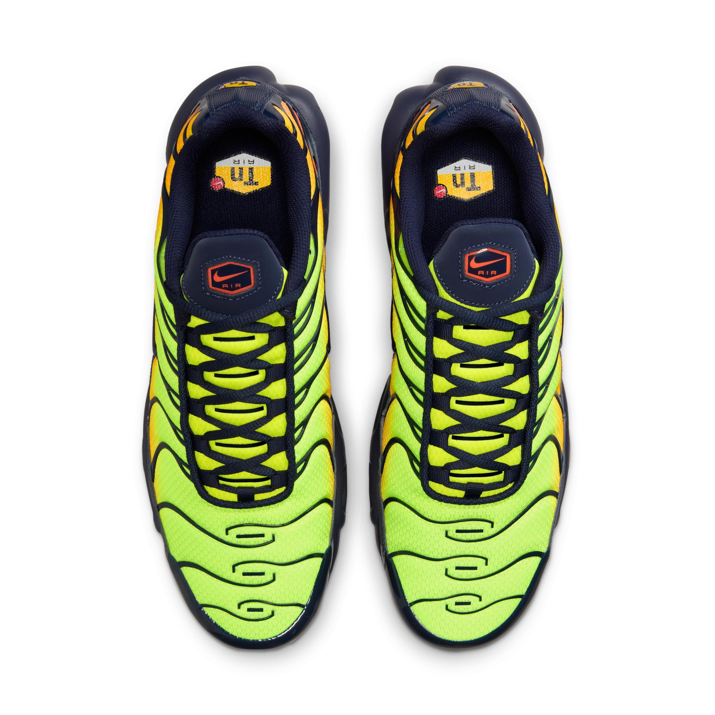 Nike Men's Air Max Plus Shoes Product Image