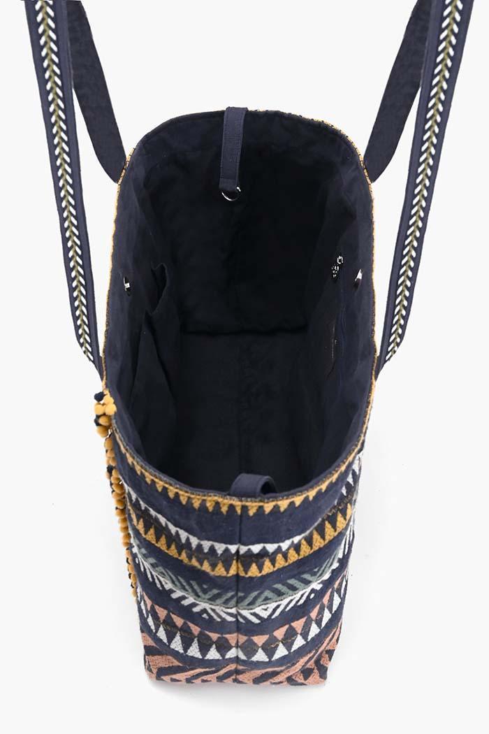 Black Sand Tote Product Image