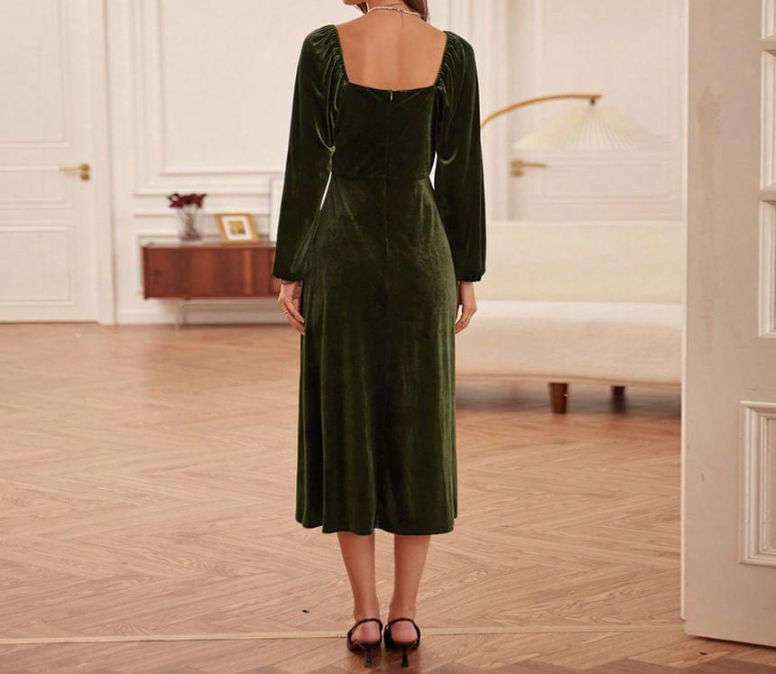 Long-Sleeve Square Neck Plain Ruched Velvet Midi A-Line Dress Product Image