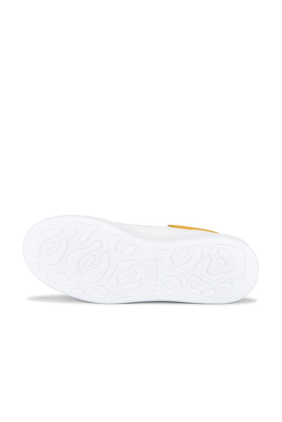 Oversized Sneaker Product Image