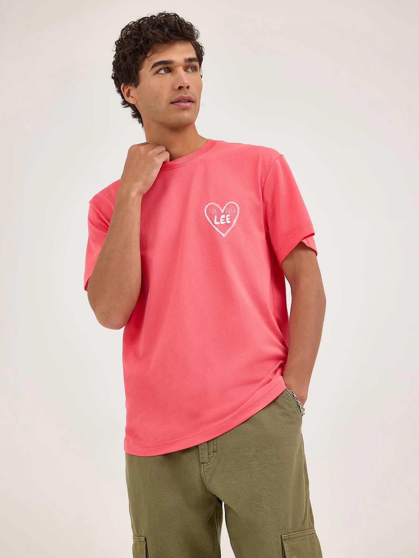 Men's Relaxed Heart Logo Tee | Men's Tops & Tees | Lee® Product Image
