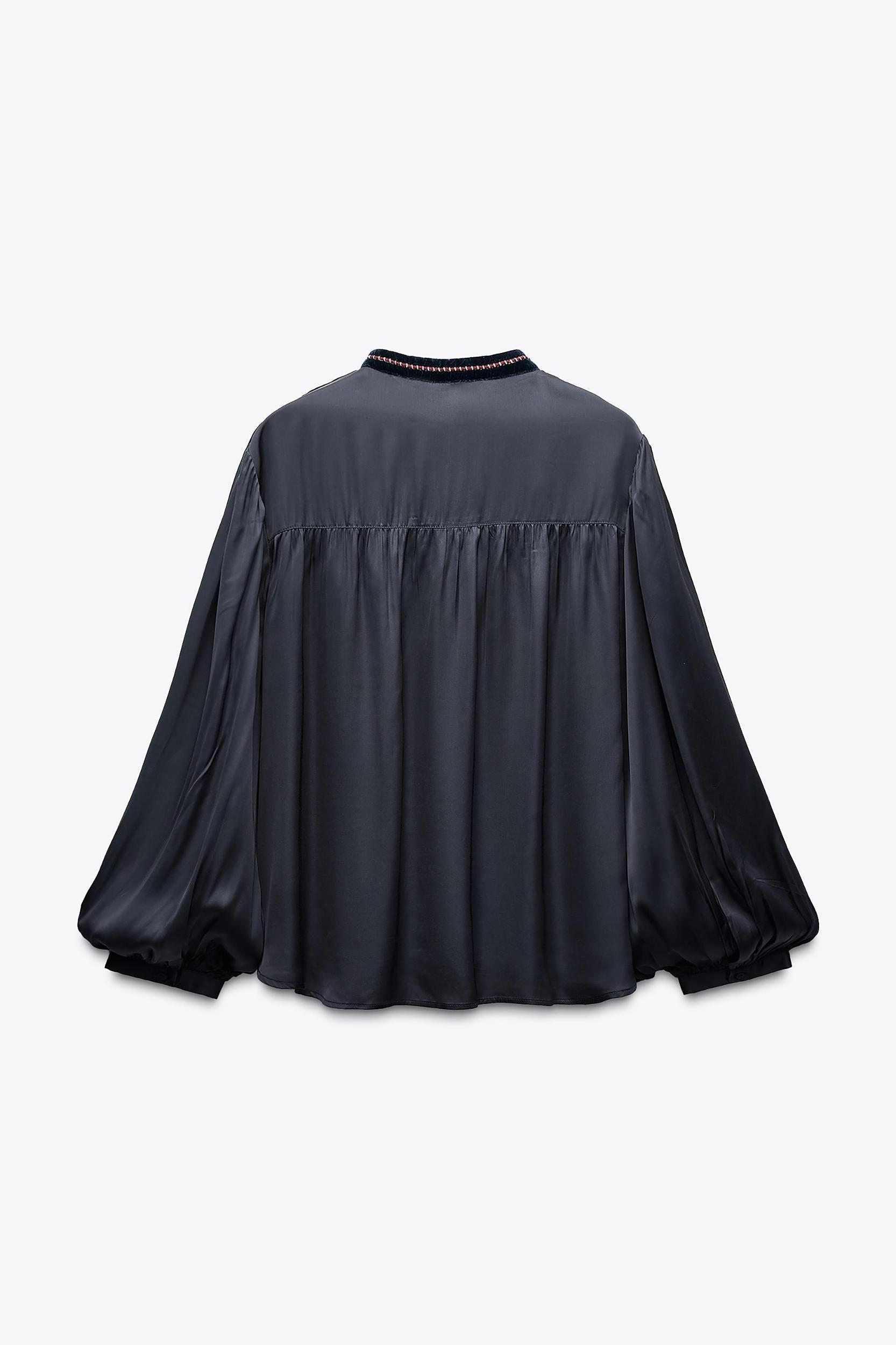 VELVET BLOUSE Product Image
