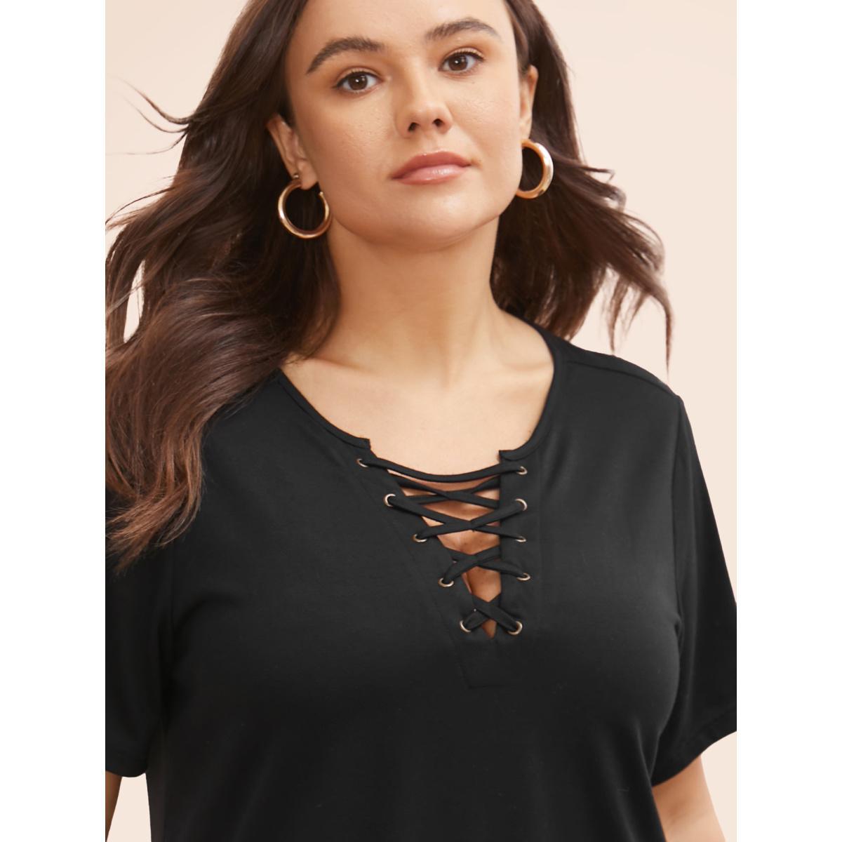Plus Size Solid Cross Straps Eyelet T-shirt Black Women Casual Eyelet V-neck Everyday T-shirts BloomChic 30/6X Product Image