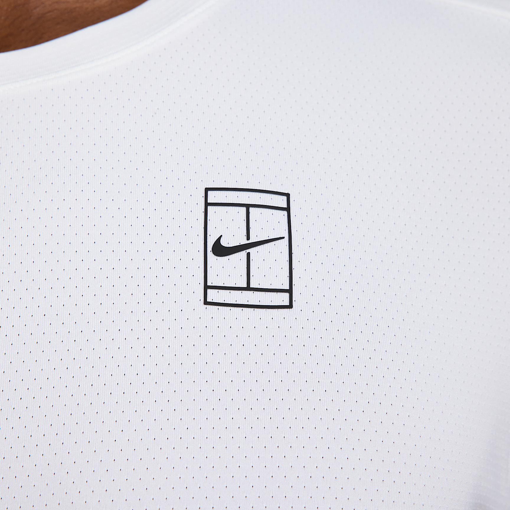 NikeCourt Advantage Men's Dri-FIT Tennis Top Product Image