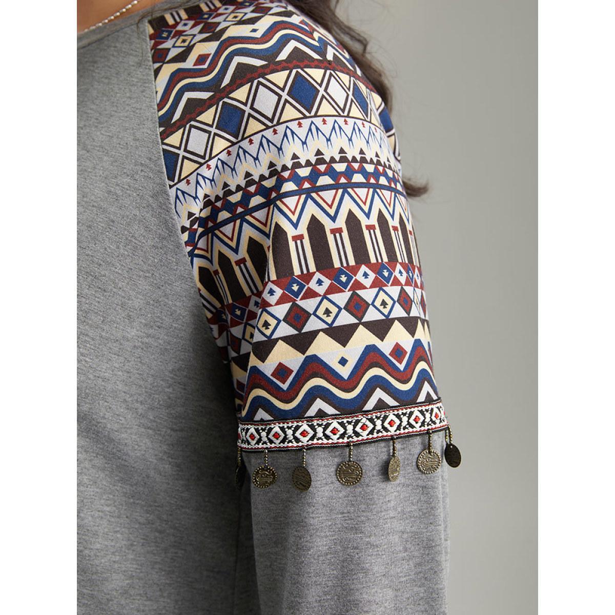 Plus Size Bandana Print Raglan Sleeve Crew Neck Sweatshirt Women Gray Casual Elastic cuffs Round Neck Dailywear Sweatshirts BloomChic 10/M Product Image