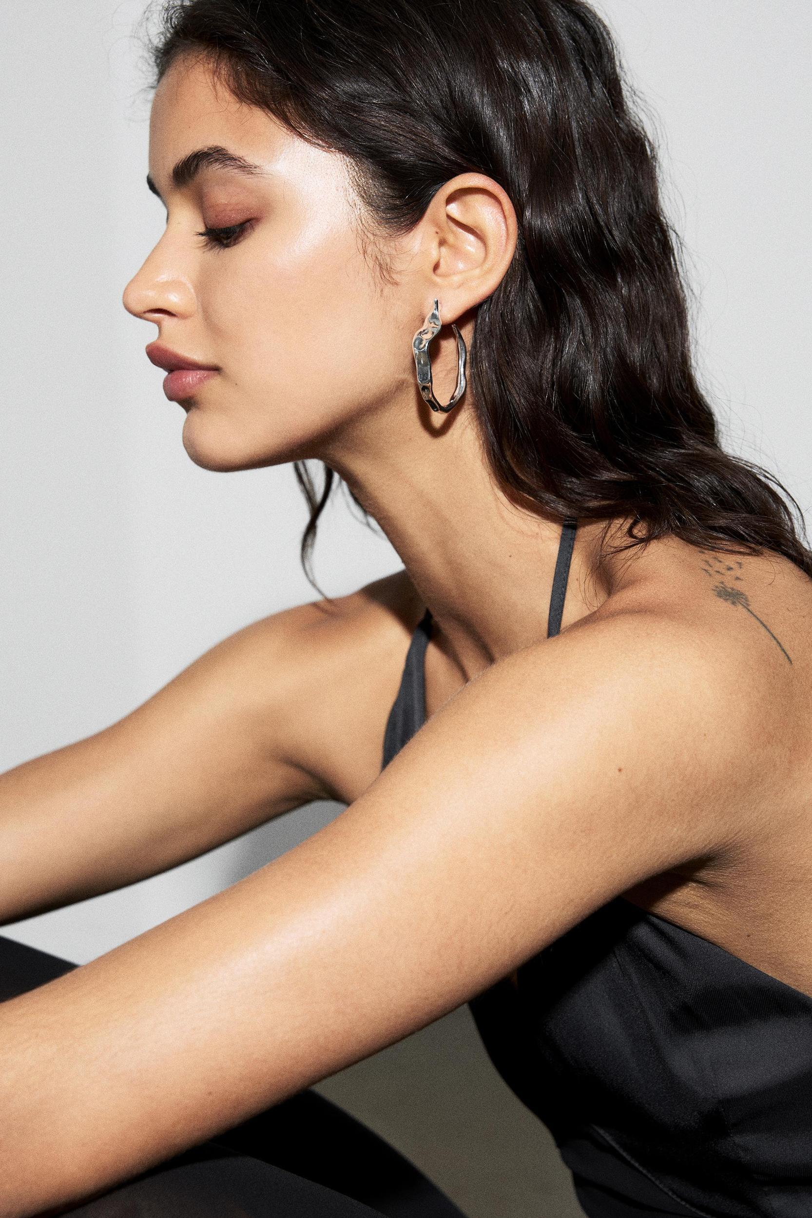 2-pack of irregular hoop earrings Product Image
