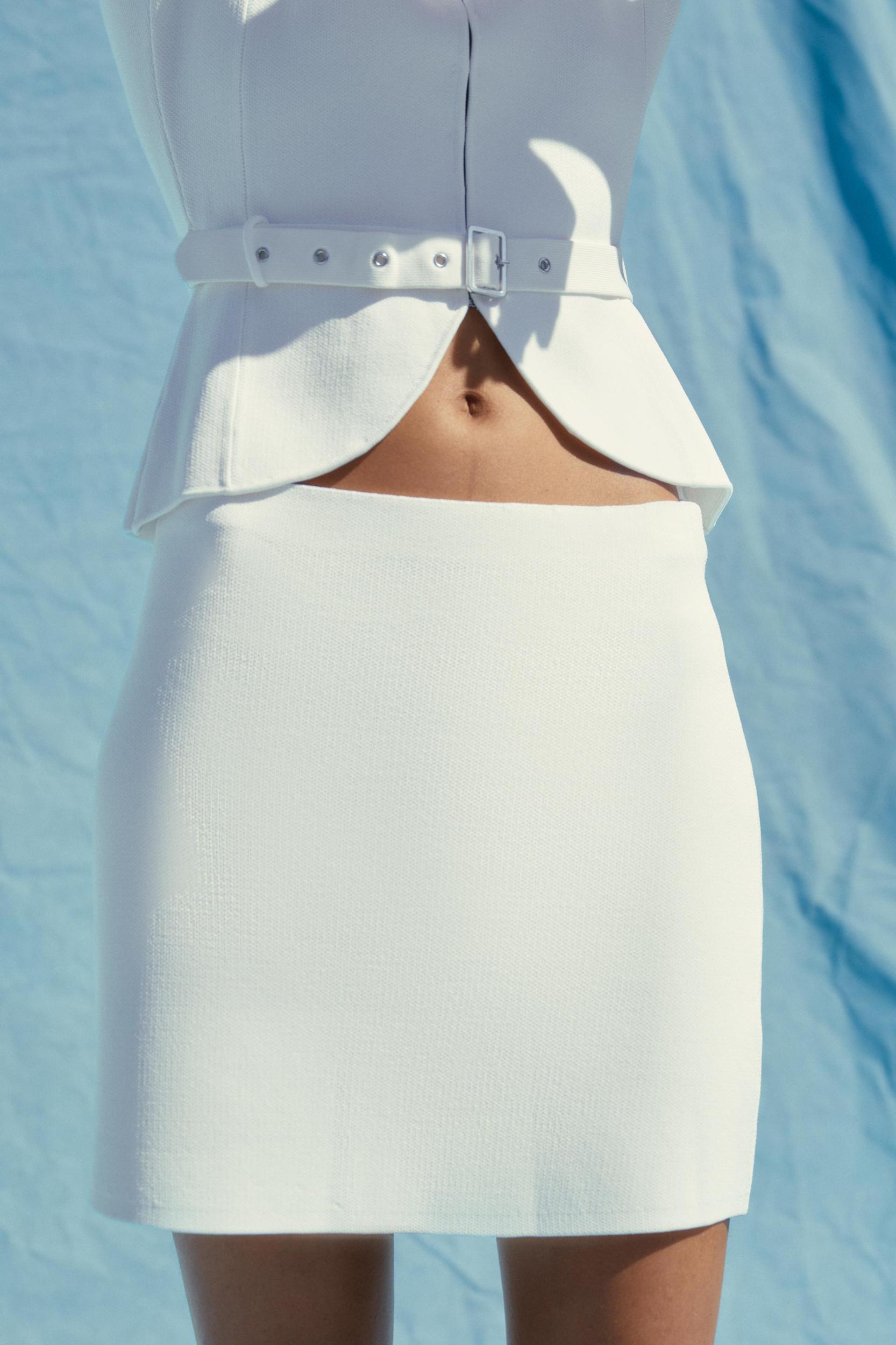 BELTED PLAIN KNIT JACKET Product Image