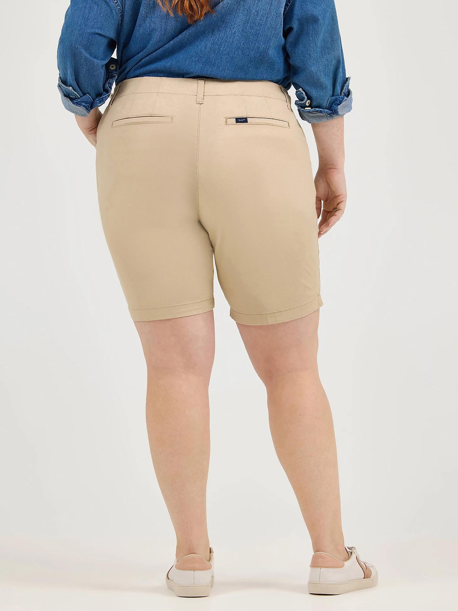 Women’s Regular Fit Chino Bermuda Shorts (Plus) | Lee® Product Image