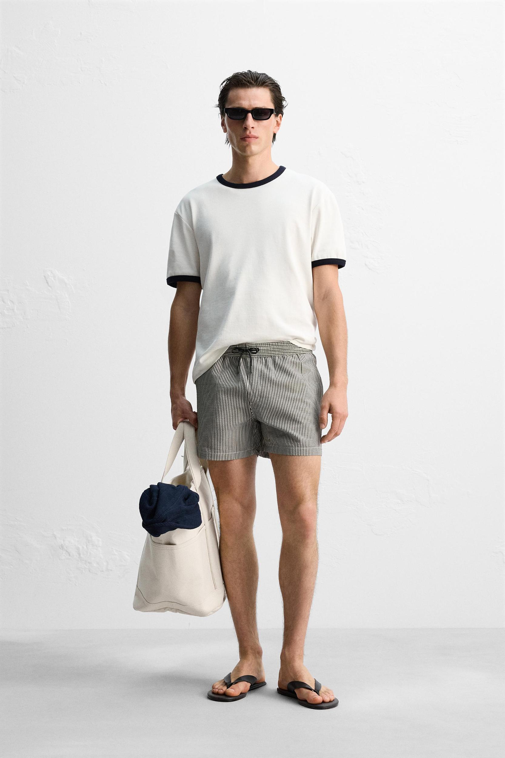REGULAR SEERSUCKER SWIM TRUNKS Product Image