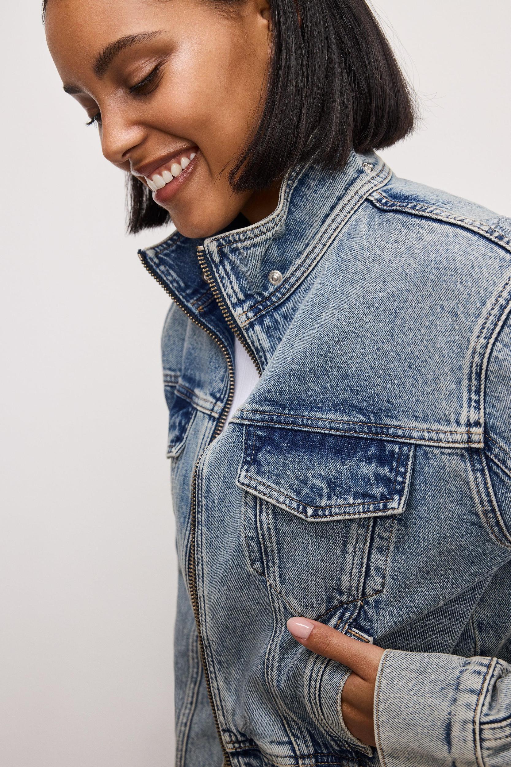 DENIM TRUCKER JACKET | INDIGO762 Product Image