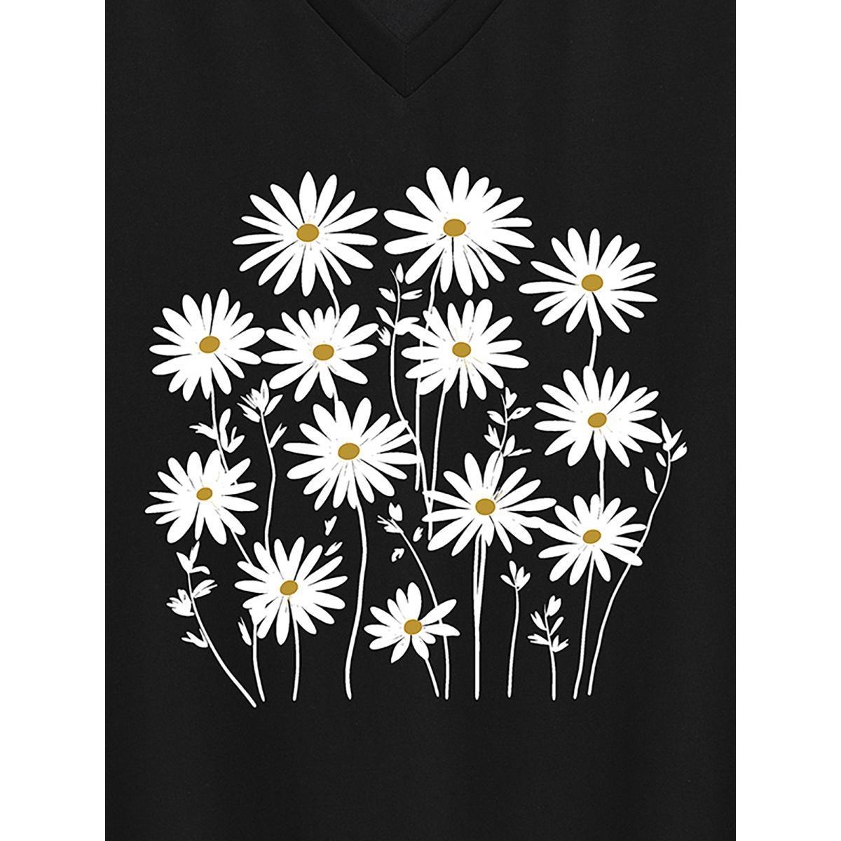 Plus Size Floral Pattern V-Neck T-Shirt Black Women Non Natural Flowers V-neck Everyday-Casual T-shirts BloomChic 12/L Product Image