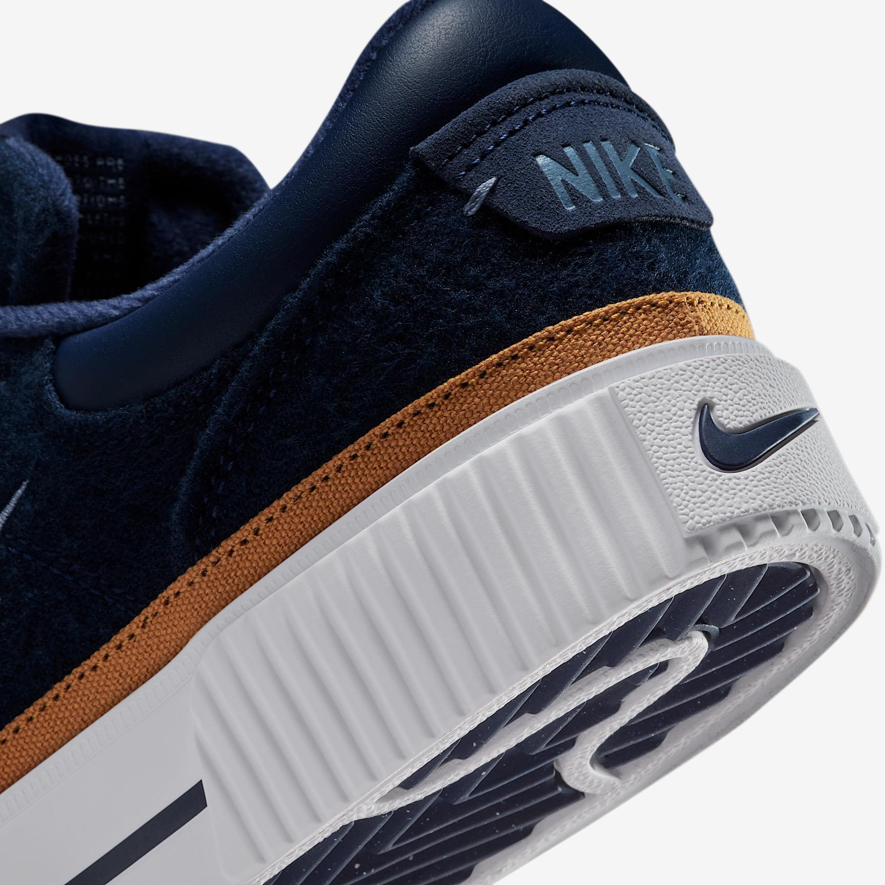 Nike Women's Court Legacy Lift Shoes Product Image