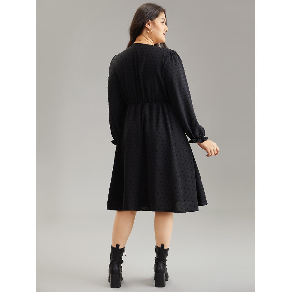Plus Size Plain Gathered Texture Shirred Elastic Waist Dress Black Women Elegant Texture V-neck Long Sleeve Curvy Midi Dress BloomChic 18-20/2X Product Image