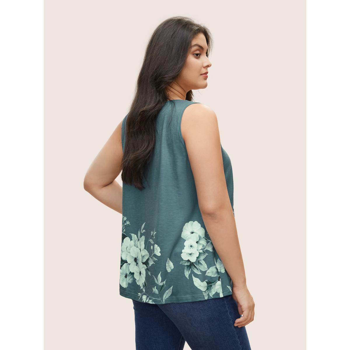 Plus Size Boho Print Contrast Notched Tank Top Women Green Elegant Gathered Notched collar Everyday Tank Tops Camis BloomChic 30/6X Product Image