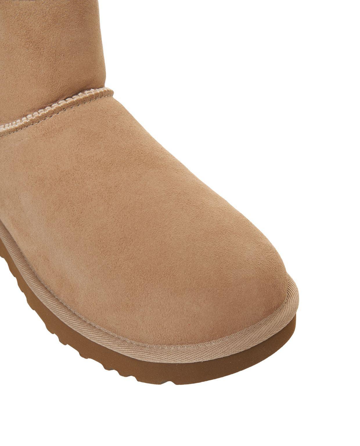 Boots 'Classic Mini' Product Image