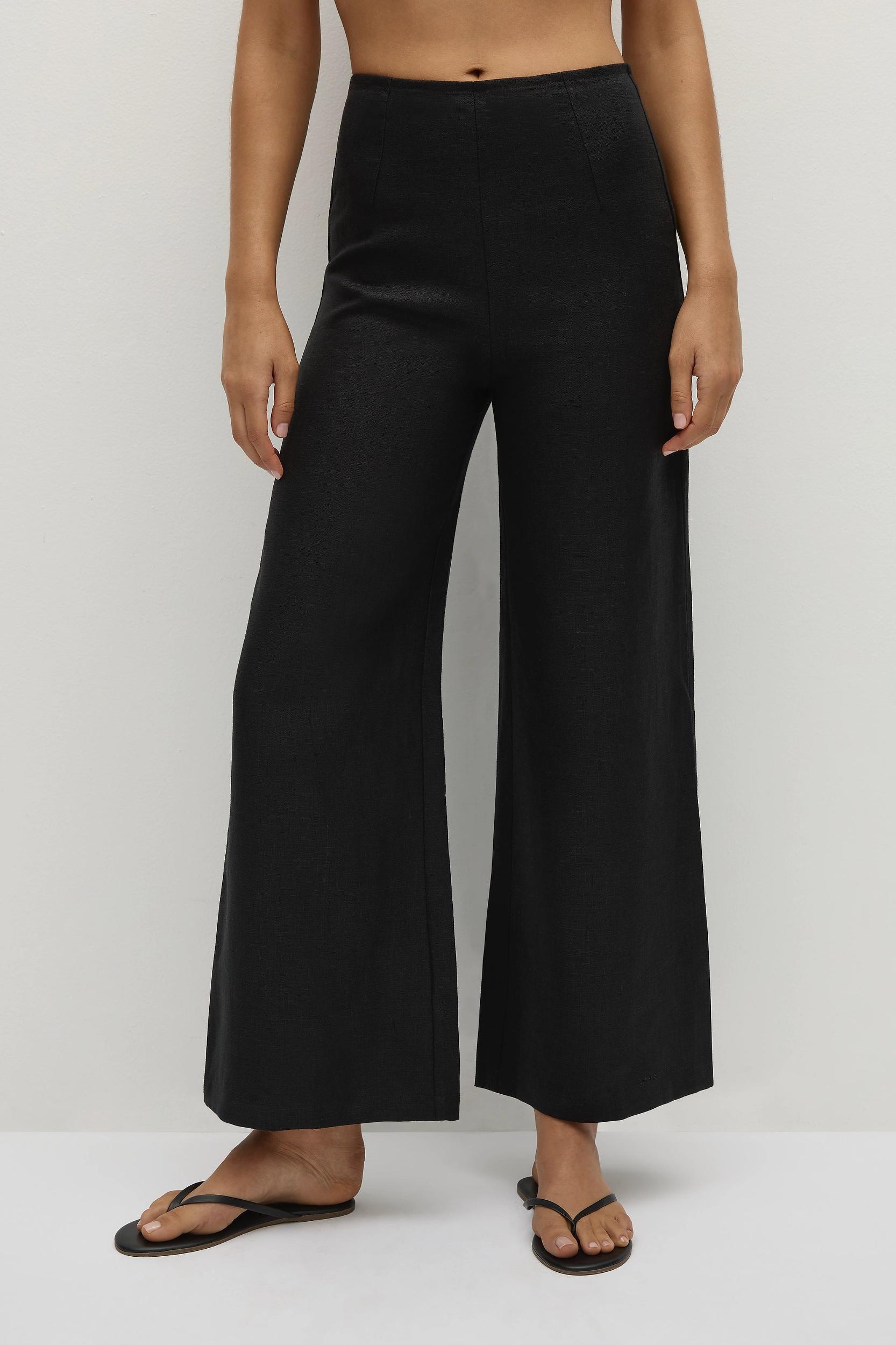 Audrey Vest Black Product Image