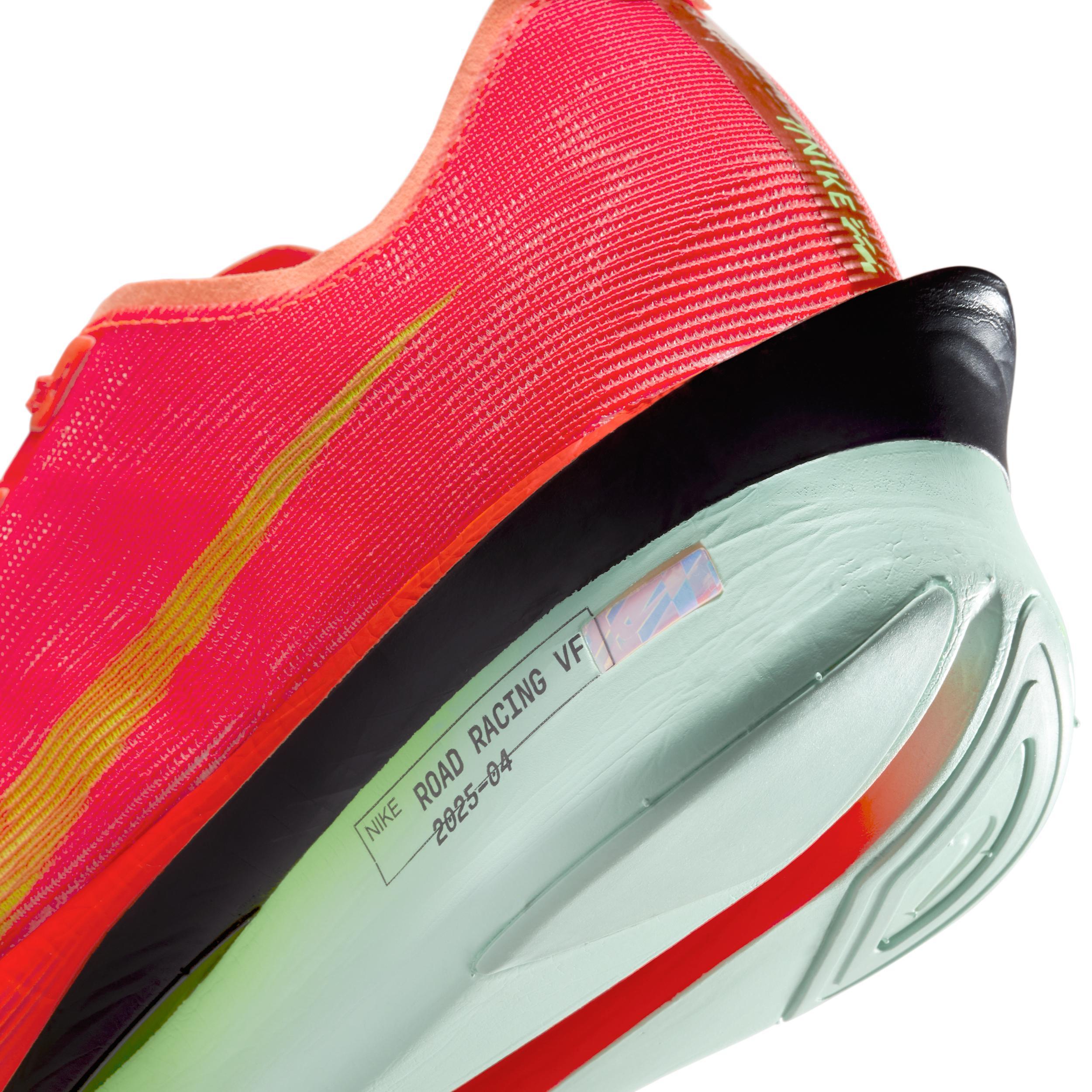 Nike Men's Vaporfly 4 Road Racing Shoes Product Image
